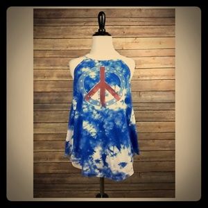 Shirt- says 2x fits like 1x (NEVER WORN..NEW W/O T